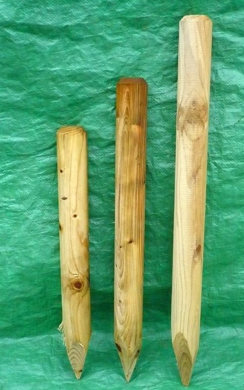 Vermessungspfähle aus eigener Fertigung