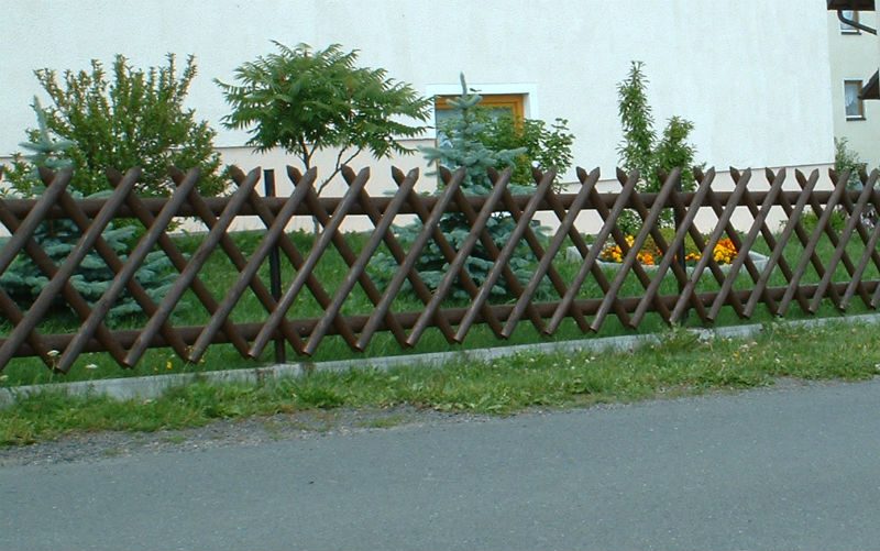 Jägerzaun aus eigener Fertigung